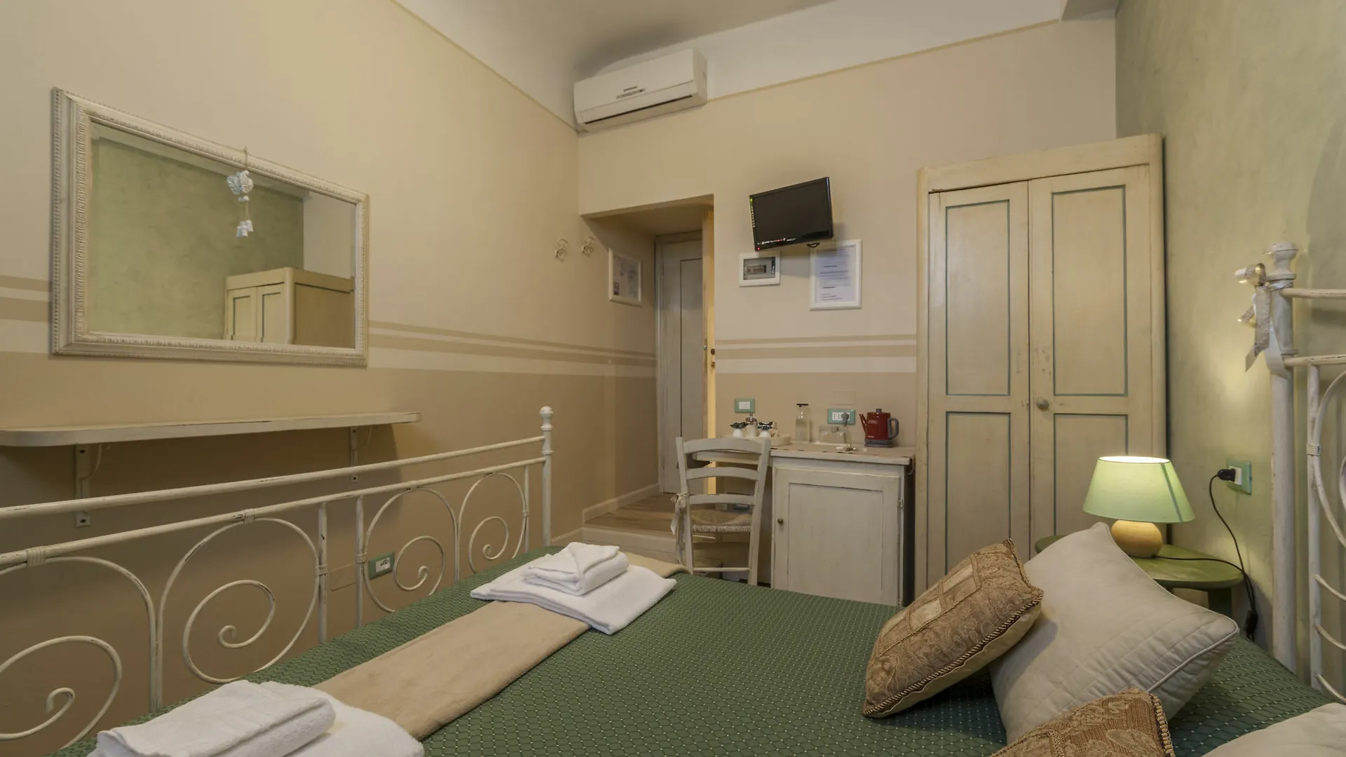 Soggiorno Pezzati Floransa Konukevi